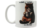 Jumbo Tasse XXL 330 ml sitzende Katze mit Tasse und Schriftzug "zu früh .... zu kalt .... zu Montag!"
