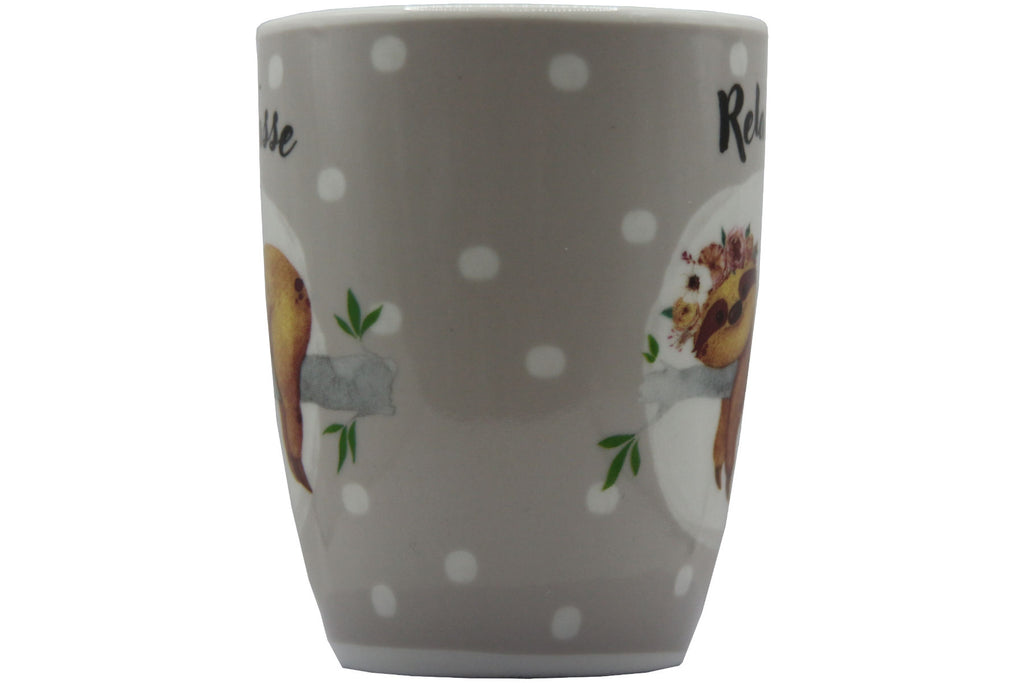 Jumbo Tasse XXL 330 ml mit auf einem Ast liegenden Faultier und Schriftzug "Relax-Tasse"